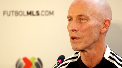 Bob Bradley afirmó que este tipo de encuentros aumentan la rivalidad entre ambos conjuntos.