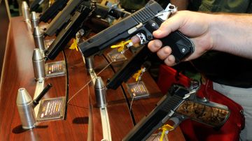 México presenta presenta una demanda ante las empresas de armas en Estados Unidos por impulsar la violencia-GettyImages-137252870.jpg