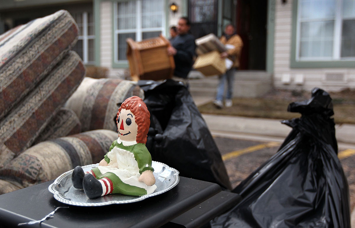 Muchas familias son desalojadas porque no tienen acceso a un abogado.  (Getty Images)