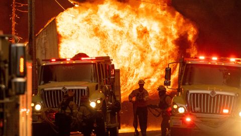 El incendio River destruyó un vecindario cerca de Colfax, en el norte de California.