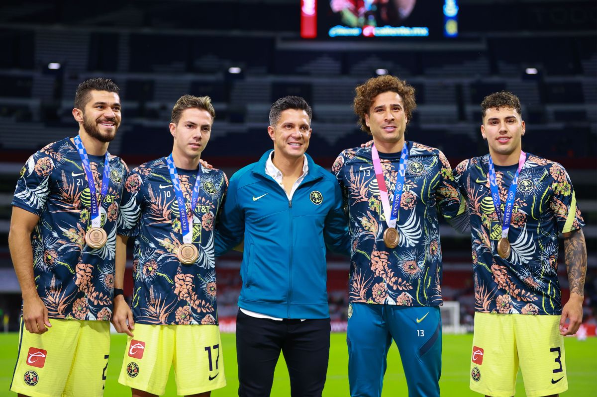 Heartfelt tribute: Eagles of America players were recognized for their participation in Tokyo 2020