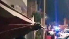 Matan a 8 personas, entre ellas una mujer en una fiesta; víctimas protegieron a otros con sus cuerpos