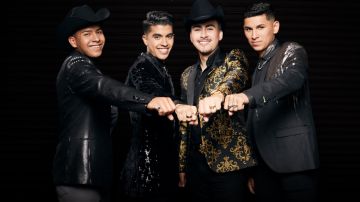Yahir 'Choco' Garduño (izq.), Héctor Osobampo, Danny Rea y Alejandro 'Bebo' Garfias son Nuevo Elemento, una boyband de música regional mexicana. Foto: Cortesía