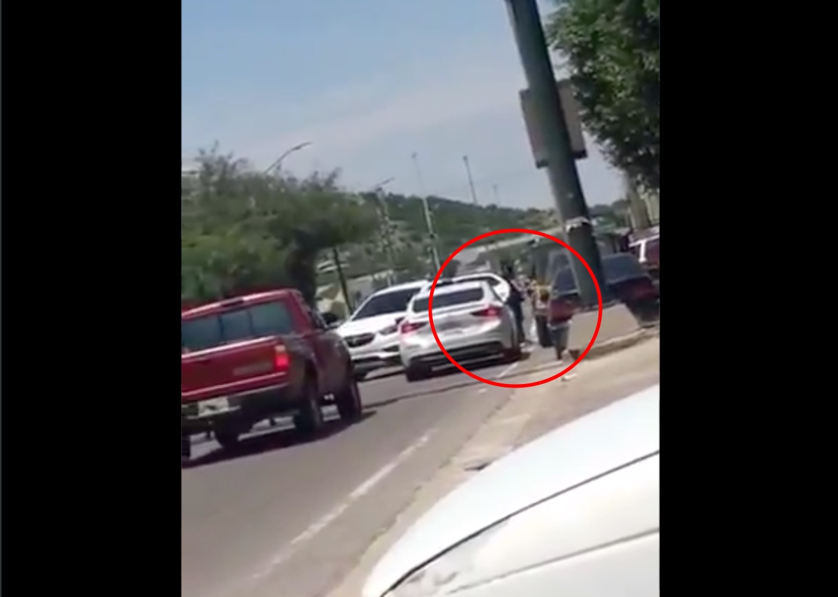 VIDEO: Hit men shoot a man to death in broad daylight in the territory of the armed wing of Los Chapitos