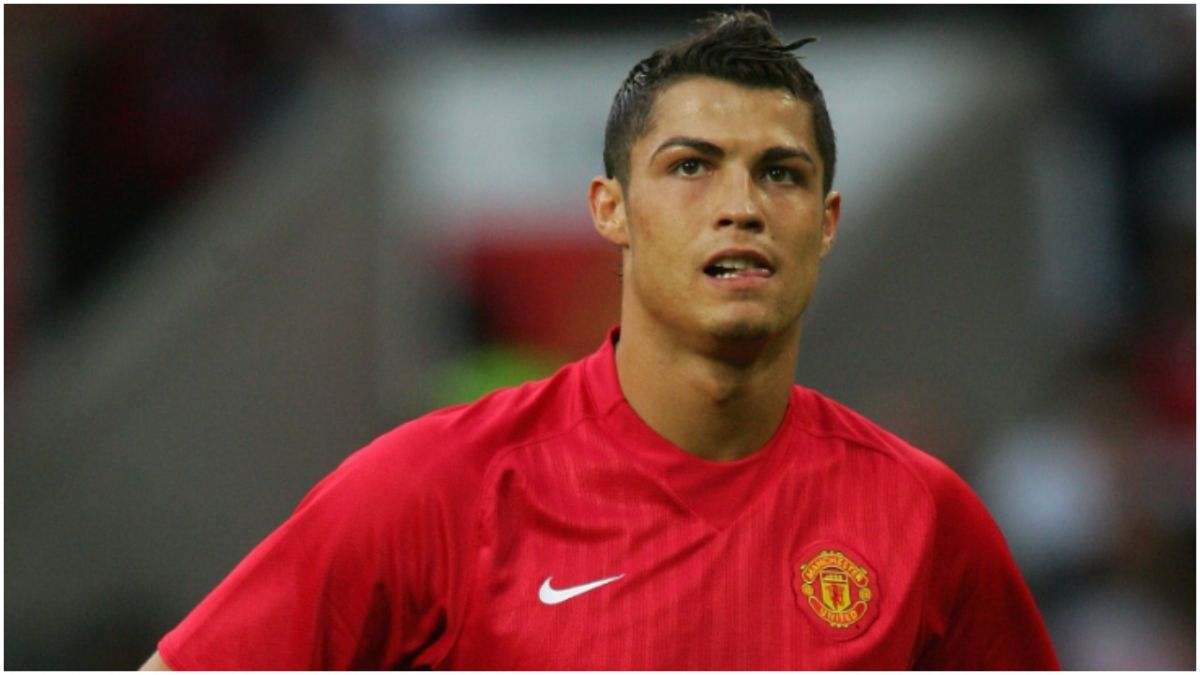 El futbolista Cristiano Ronaldo está de regreso en Inglaterra.