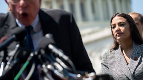 AOC hará público su apoyo a Sanders en un evento de campaña en Queens (Nueva York).