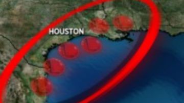 La actividad en el Golfo de México tiene la atención de Texas.