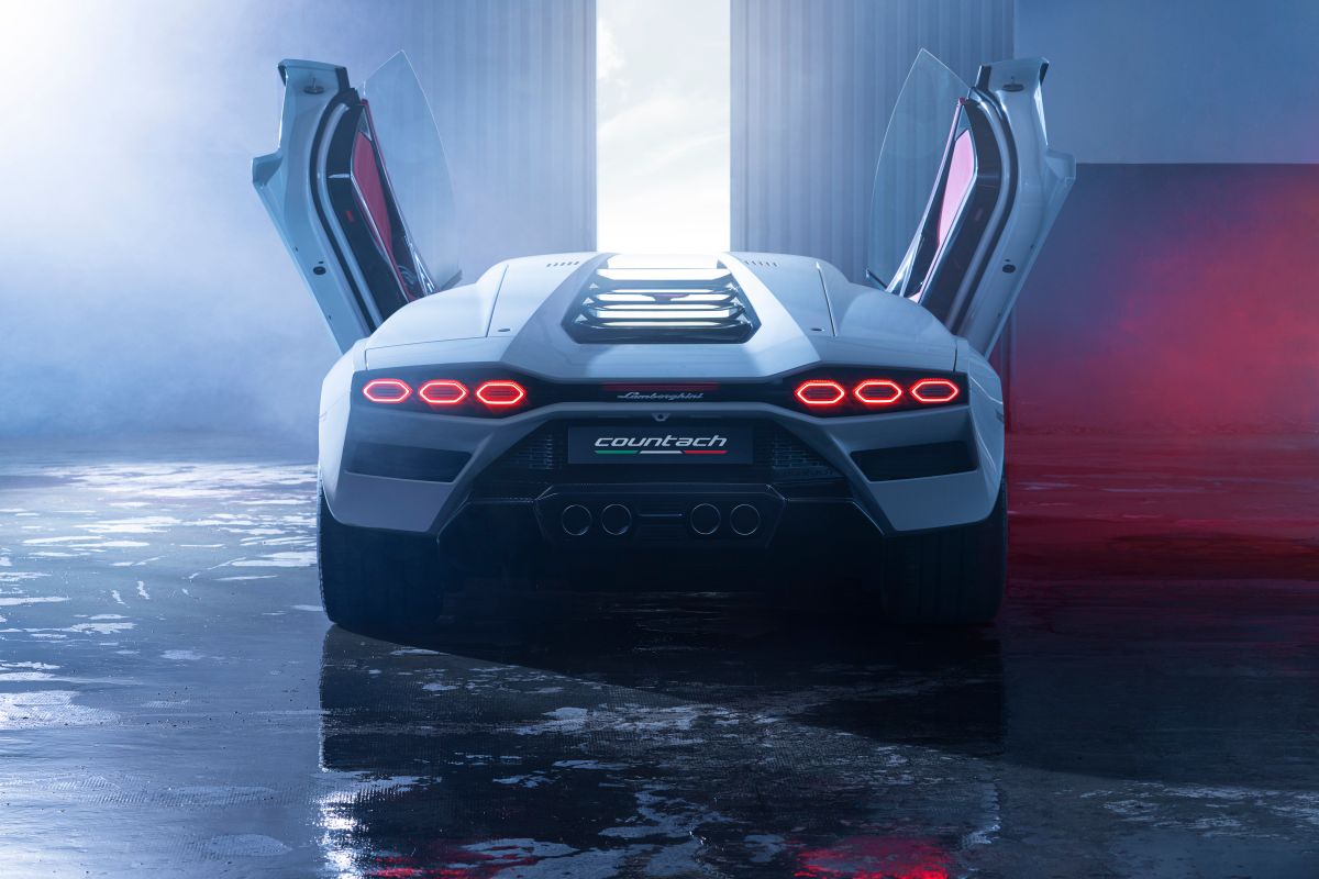 Lamborghini Countach 2022 se agota a menos de una semana de su revelación -  La Opinión
