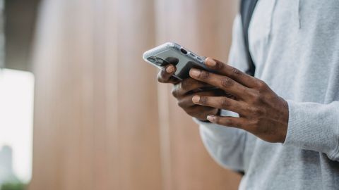 OnlyFans anuncia que bloqueará los vídeos con contenido sexual explícito a partir de octubre-pexels-william-fortunato-6140934.jpeg