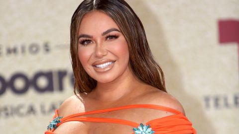 Chiquis Rivera reacciona ante comparaciones con una calabaza de Halloween.