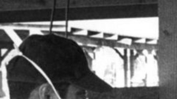 La escena que capturó esta foto de 1956 ha sido descrita como "un momento atroz".