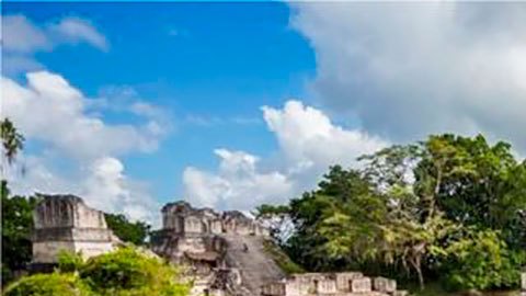 ciudad maya de Tikal, en Guatemala