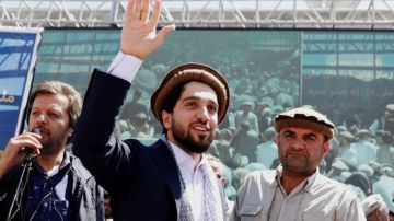 Ahmad Massoud, el hijo del icónico héroe de la resistencia Ahmad Shah Massoud, fundó el FRN.