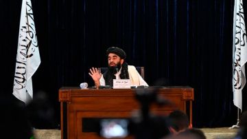 Zabihullah Mujahid, durante una conferencia de prensa en Kabul