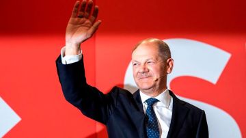 Olaf Scholz del partido SPD debe buscar una coalición de gobierno para poder ser elegido canciller.