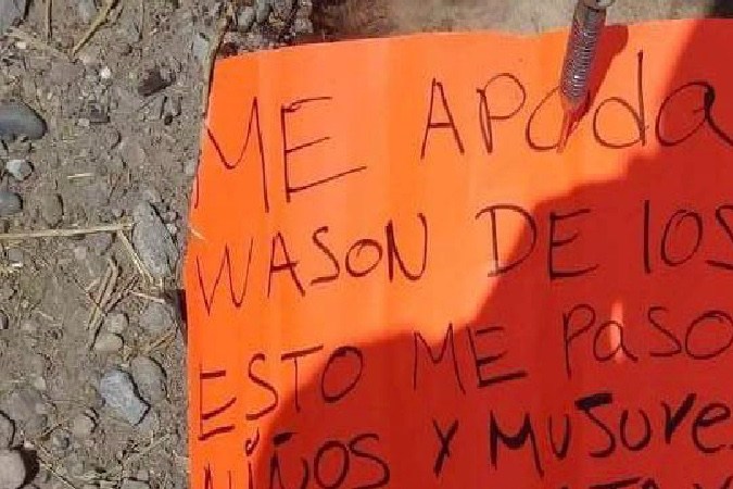 Narcomensaje dejado junto al Wasón.