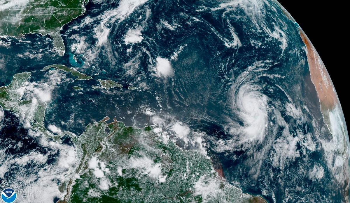 Hurricane Larry reaches category 2 and approaches the Lesser Antilles with dangerous swell