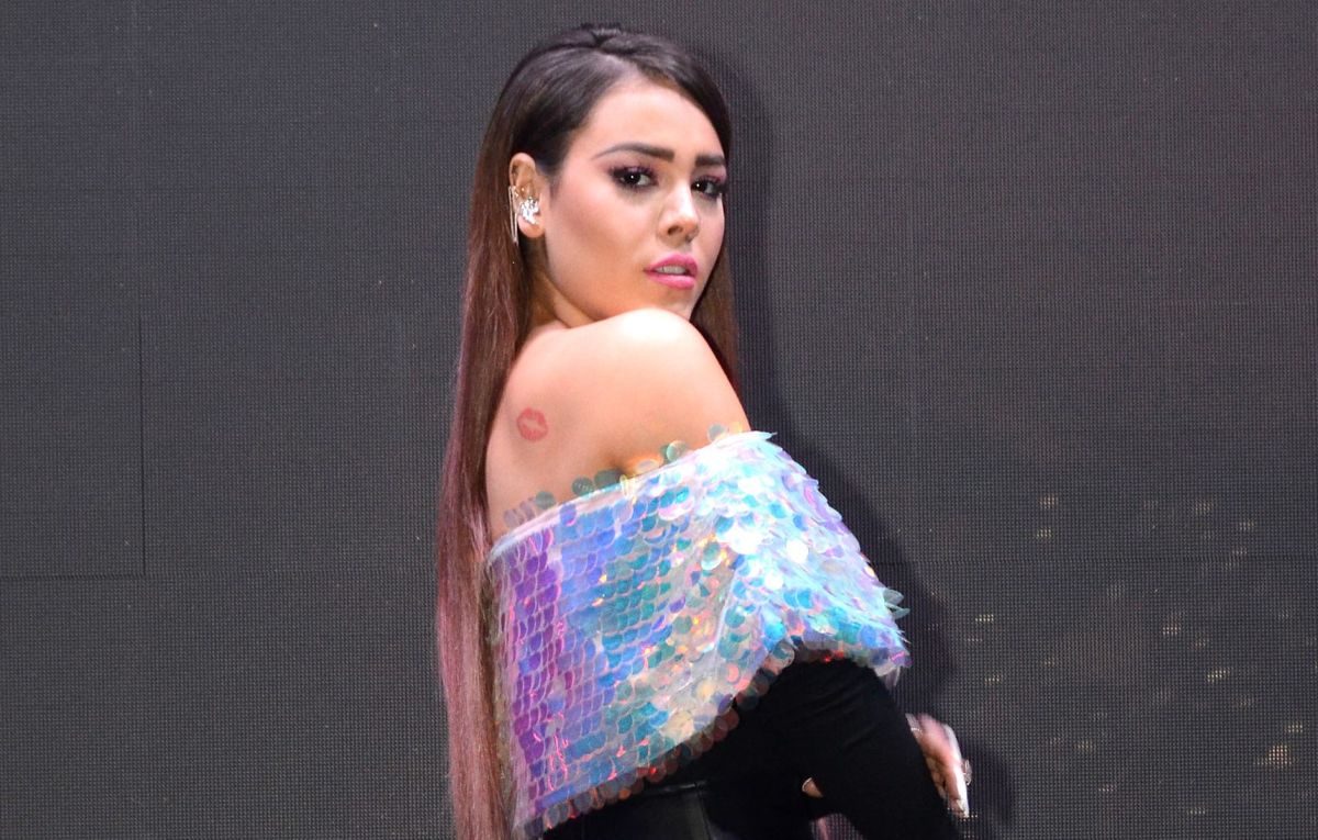 Danna Paola worries her fans after looking very thin
