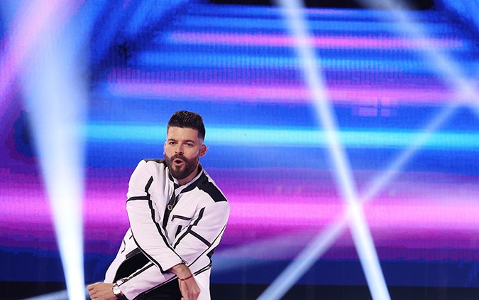 Adrián Di Monte y Sandra Itzel