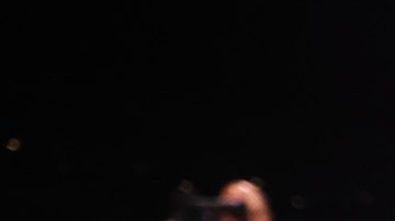 Tito Ortiz en la lona tras ser noqueado por Anderson Silva.