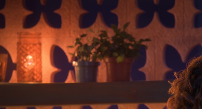 Mirabel Madrigal (izq.) es la única de la familia que no tiene algún poder especial. / Foto: Disney