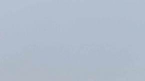 En esta foto de archivo se ve el portaviones USS Abraham Lincoln y un helicóptero MH-60S similar al del accidente.