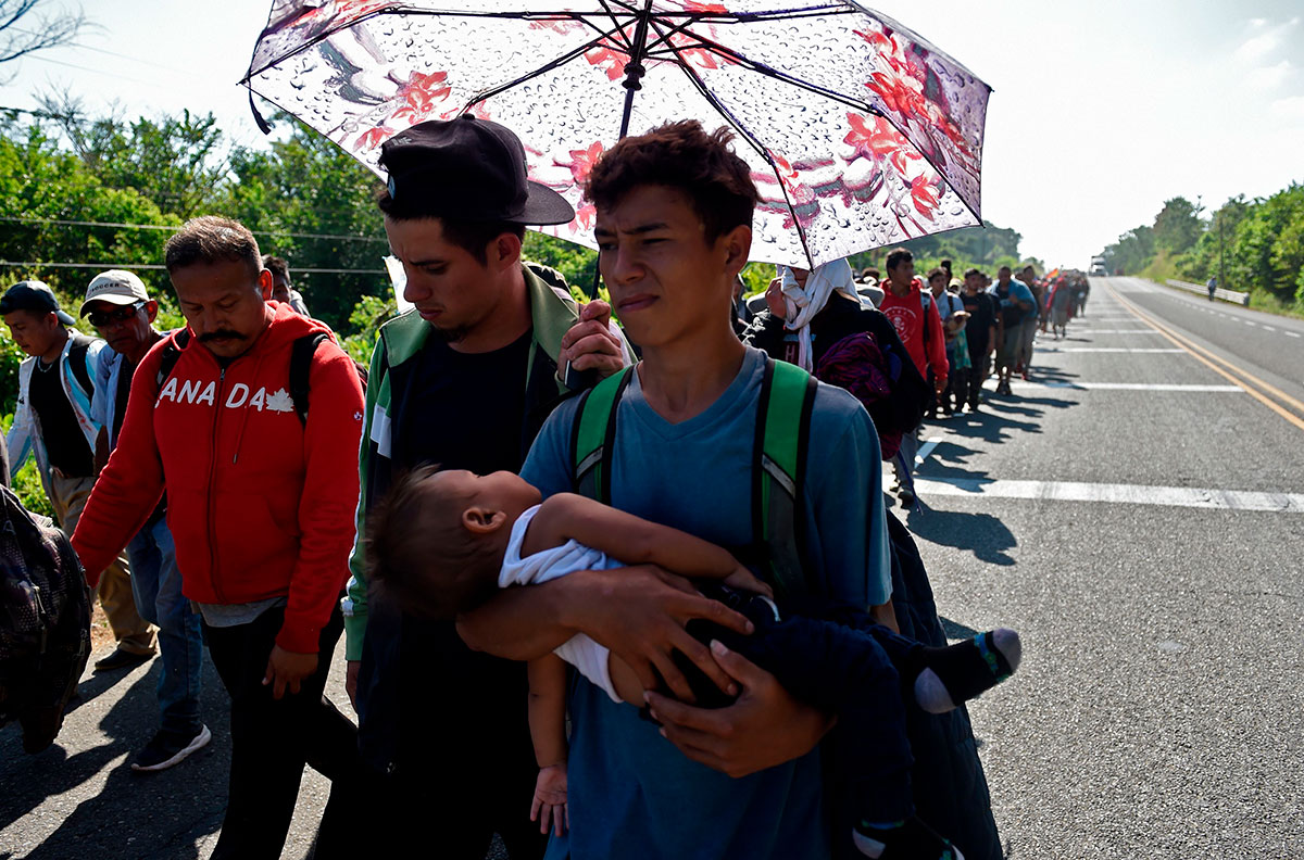 Una tercera caravana migrante parte del sur de M xico rumbo a