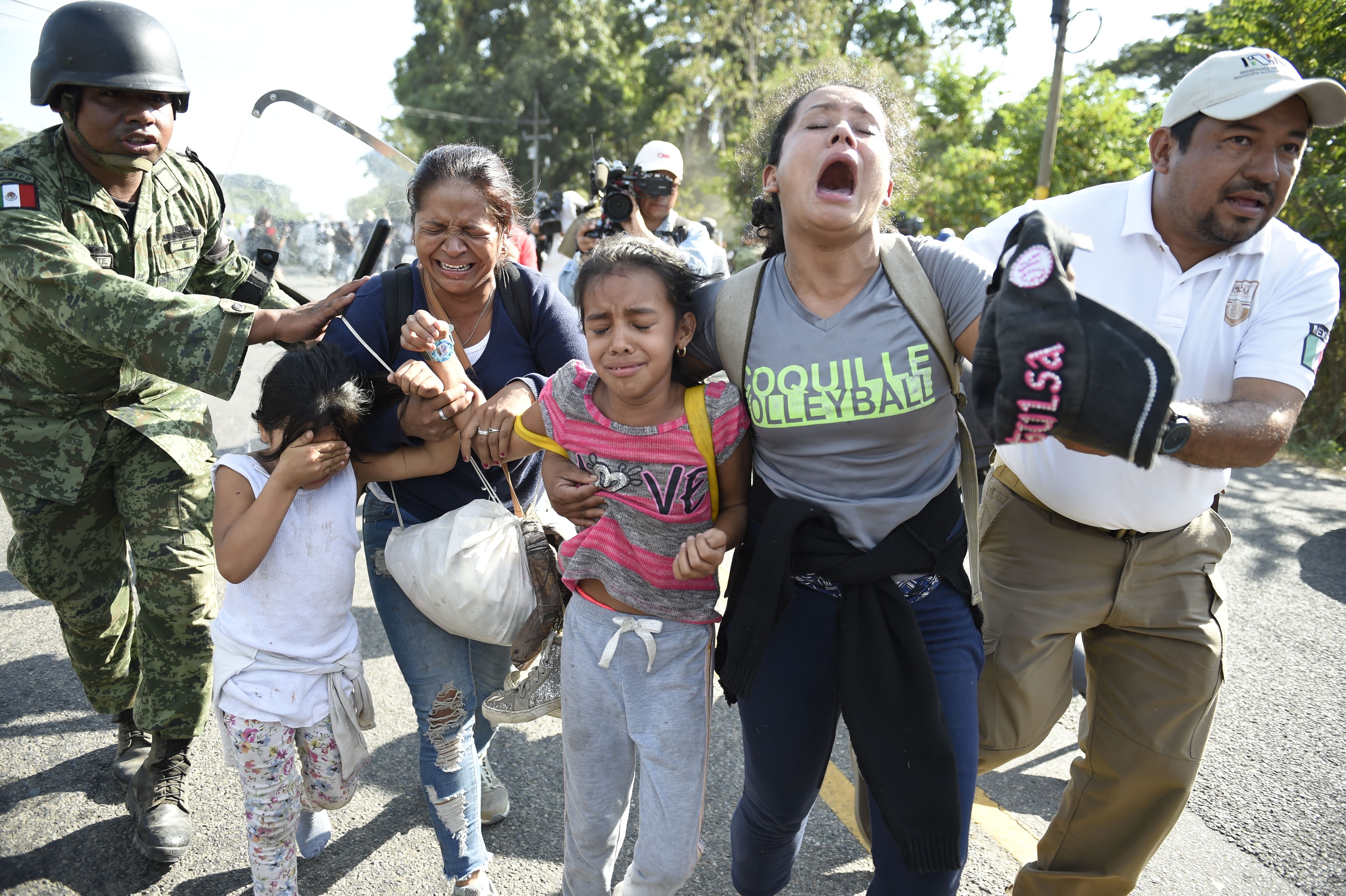 Dispersan en M xico otra caravana de inmigrantes procedente de