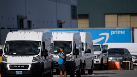 Amazon entre las 200 empresas que se comprometen a alcanzar cero emisiones antes del 2040-GettyImages-1230935972.jpeg