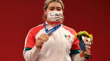 Fuentes recibió medalla de bronce en la prueba de halterofilia de Tokio 2020.