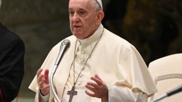 Papa Francisco pide oraciones por los damnificados de la erupción de volcán en Tonga
