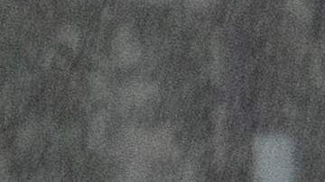 Trabajadores examinan los daños de un tornado causado por Ida, en Annapolis, Maryland.