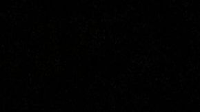 150 drones iluminan el cielo para celebrar el uso del Bitcoin en El Salvador.