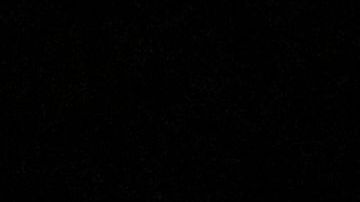 150 drones iluminan el cielo para celebrar el uso del Bitcoin en El Salvador.