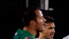 Lionel Messi celebrando su gol contra Bolivia en las Eliminatorias
