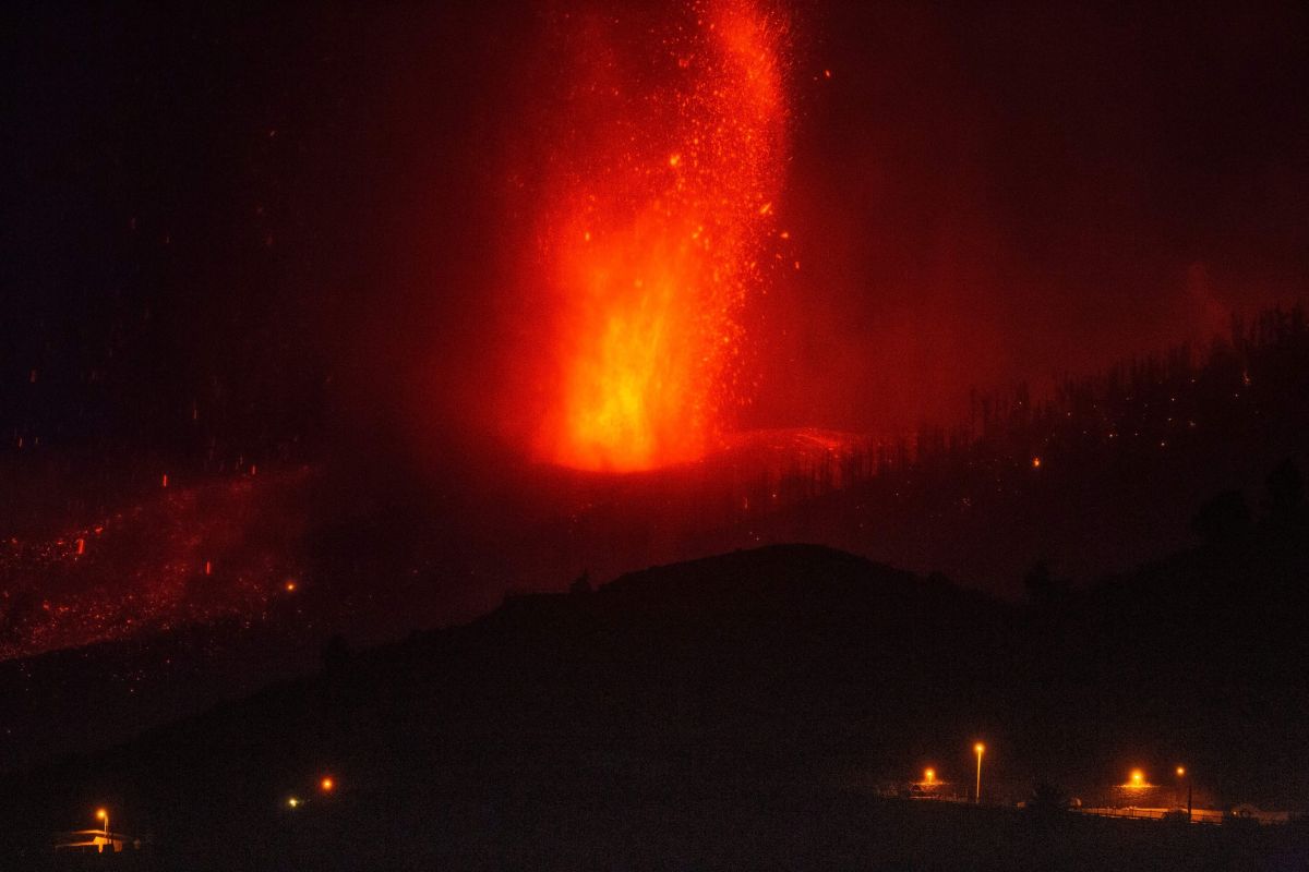 VIDEO: The lava from the La Palma volcano reached the Atlantic VIDEO: The lava from the La Palma volcano reached the Atlantic
