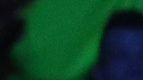 Mauricio Lara se duele tras el choque de cabezas con Josh Warrington en el round 2 de su pelea.