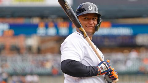 Cabrera superó a Luis González, quien ocupaba el mismo puesto con 596 dobles.