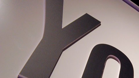 YouTube es amenazado por gobierno de Rusia tras haber bloqueado cuentas de RT.