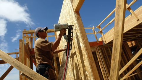 A Estados Unidos le faltan más de 5 millones de viviendas para familias-GettyImages-24102161.jpg