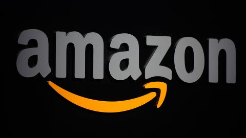 Amazon busca ayudar a los afganos capacitándolos en temas tecnológicos, enseñanza del idioma y empleo.