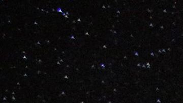 Un meteoro viajando por los cielos de Carolina del Norte el viernes  a más de 50,000 kilómetros por hora fue captado en cámara por la AMS.