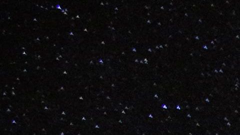 Un meteoro viajando por los cielos de Carolina del Norte el viernes  a más de 50,000 kilómetros por hora fue captado en cámara por la AMS.