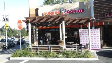 Un Dunkin' de Colorado Springs cierra sus puertas ante la escasez de trabajadores-GettyImages-509818786.jpg