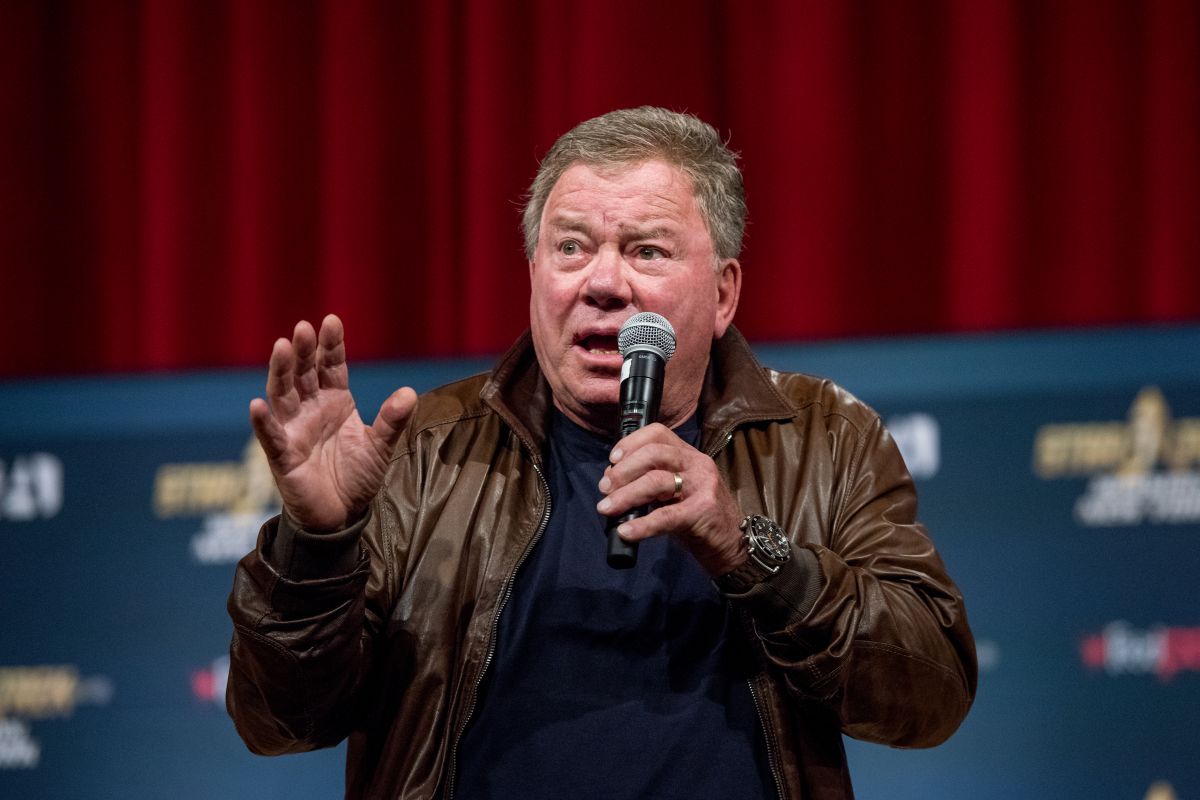 William Shatner, star of “Star Trek”, will travel to space with Jeff Bezos William Shatner, star of “Star Trek”, will travel to space with Jeff Bezos