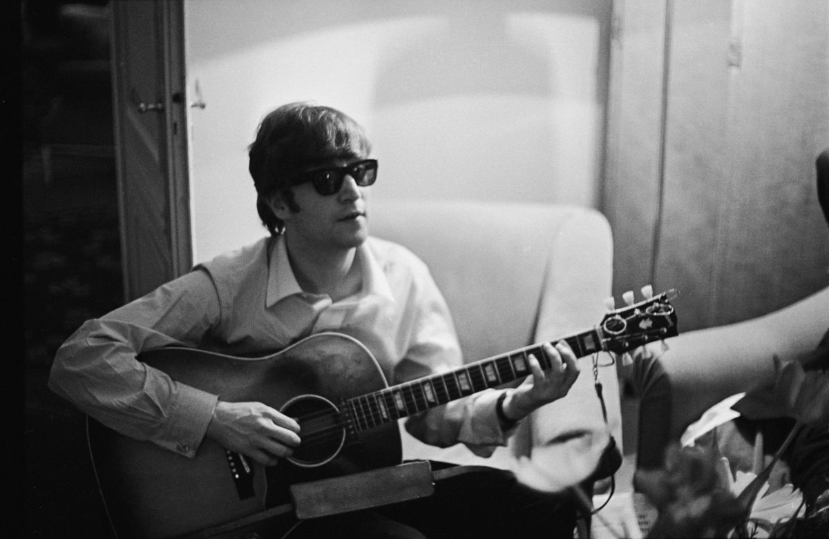 Unreleased recording of John Lennon dating from the 70s up for auction