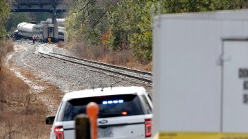 Autoridades reportaron más de 50 lesionados al descarrilarse el tren de Amtrak.