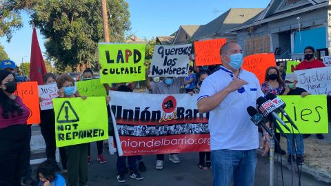 Ron Góchez, director de Unión del Barrio, acusa al LAPD de "negligencia criminal".
