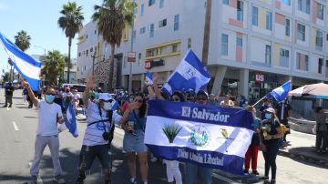 Desfile salvadoreño.