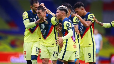 Federico Viñas anotó apenas a los 51 segundos contra las Chivas.
